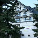 Alpina 4*
